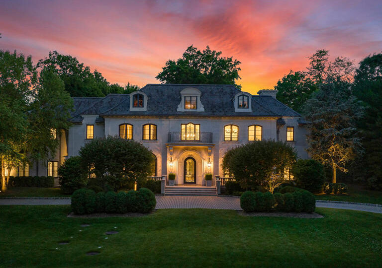 luxurious-limestone-estate-in-alpine-sells-for-7-25m-after-years-on-and-off-the-market-2, 8925617,
